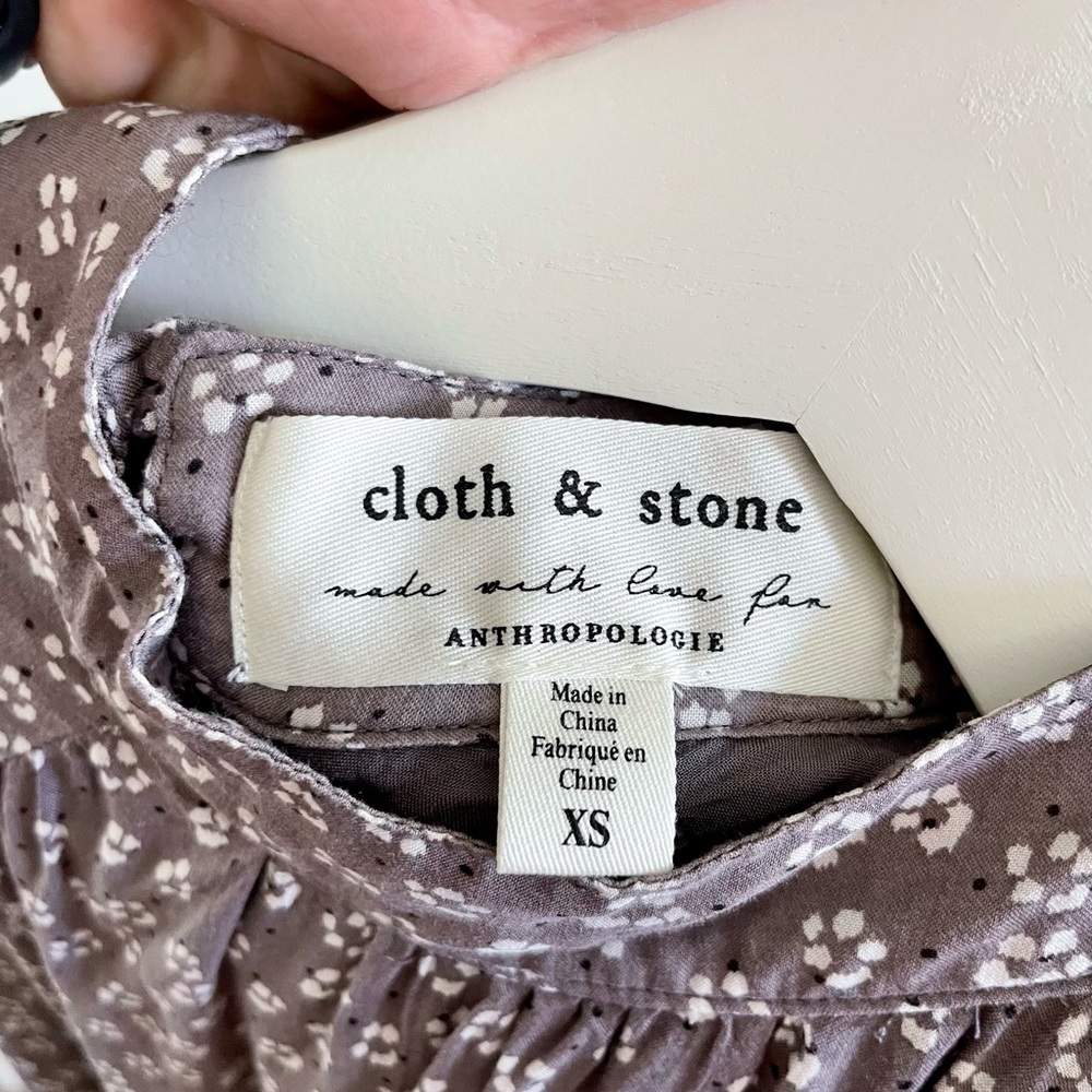 Cloth & Stone Blouse from Anthropologie - Picture 2 of 7